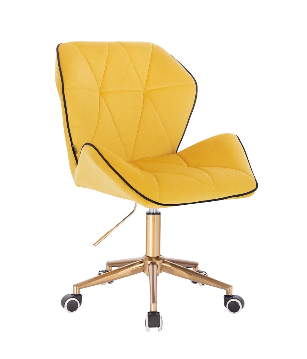 yellow spinny chair