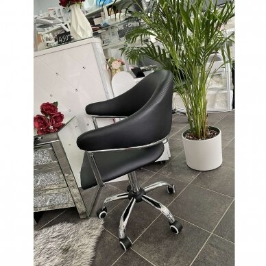 Beauty salon chair with wheels black HC8056K 8