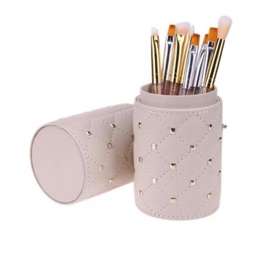 Makeup brush case with rivets, cream 1