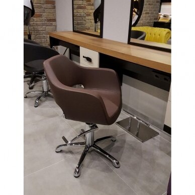 Professional hairdressing chair MOON 6